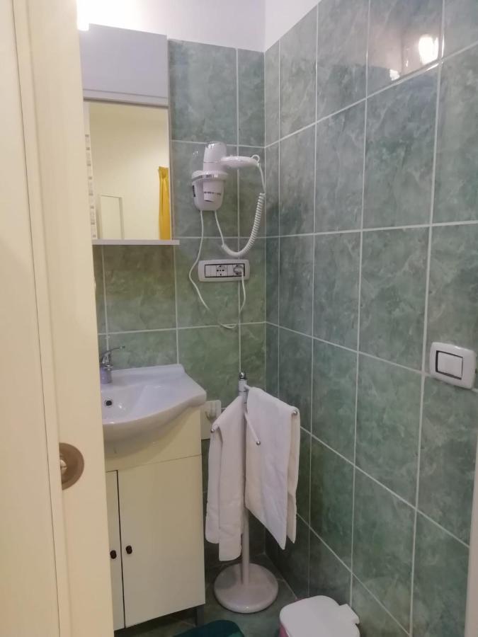 Apartment Urbino 33 Rome Buitenkant foto