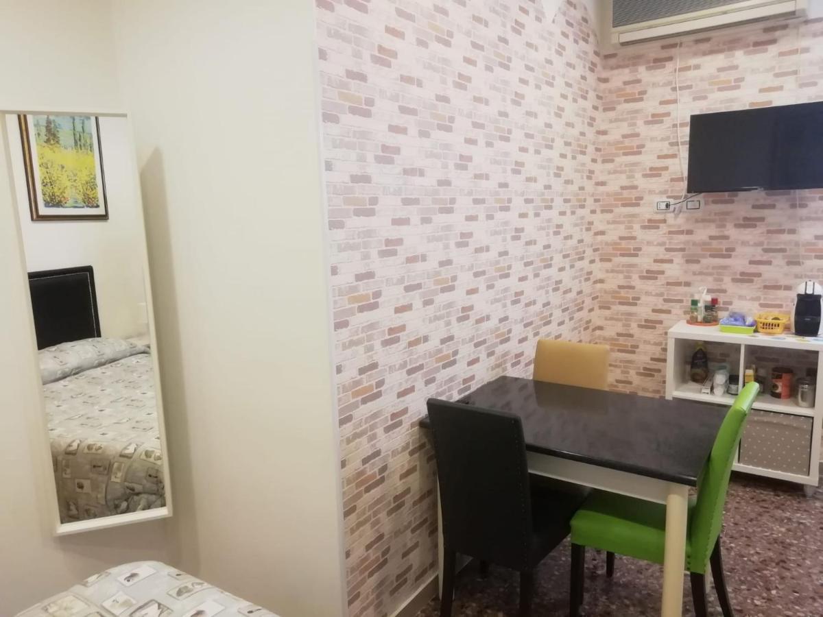 Apartment Urbino 33 Rome Buitenkant foto