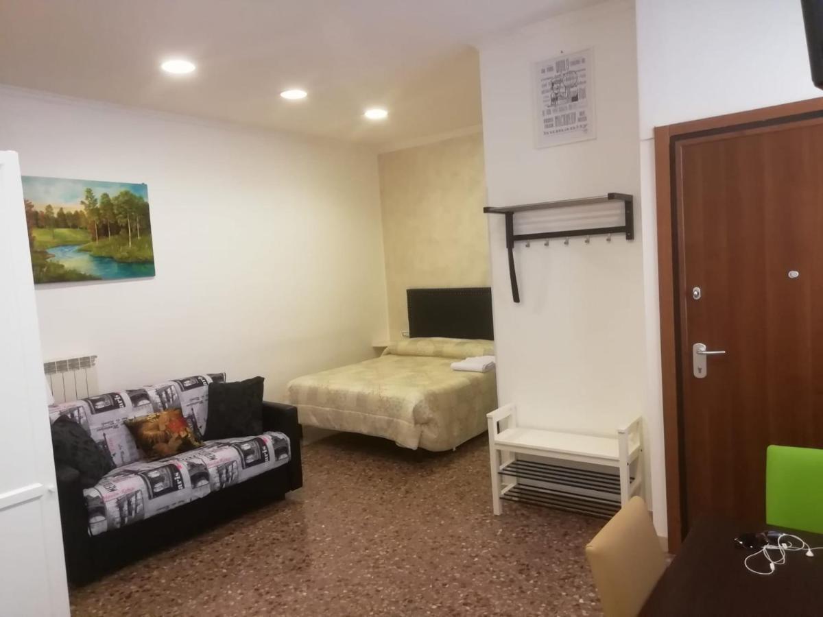 Apartment Urbino 33 Rome Buitenkant foto