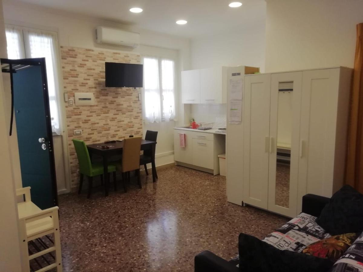 Apartment Urbino 33 Rome Buitenkant foto