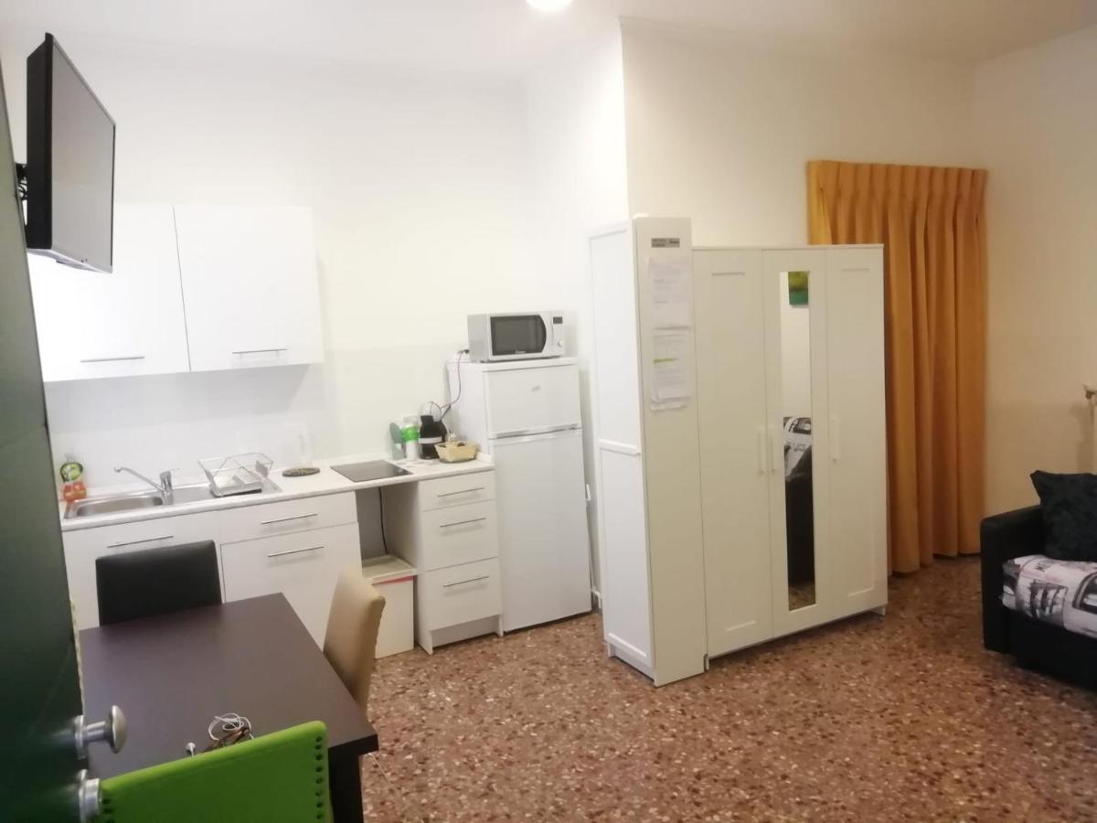Apartment Urbino 33 Rome Buitenkant foto